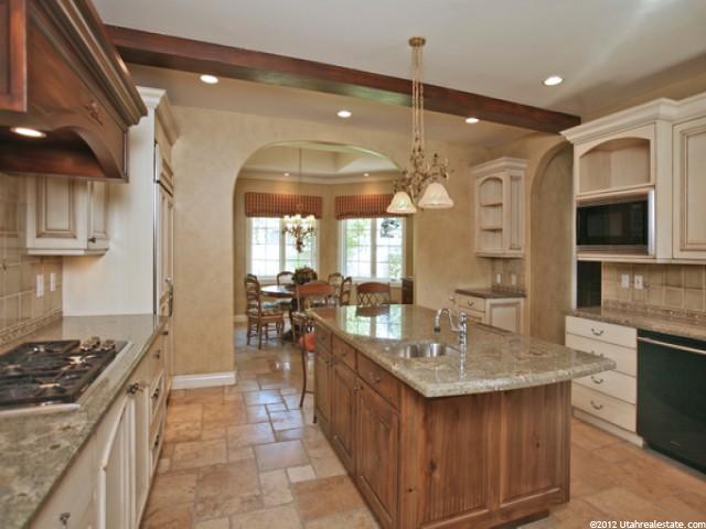 4619 Wander Ln, Holladay, UT 84117 — photo 10