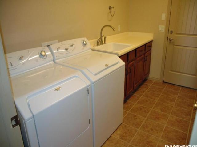 1210 N Spring Valley Dr, Washington County, UT 84780 — photo 12