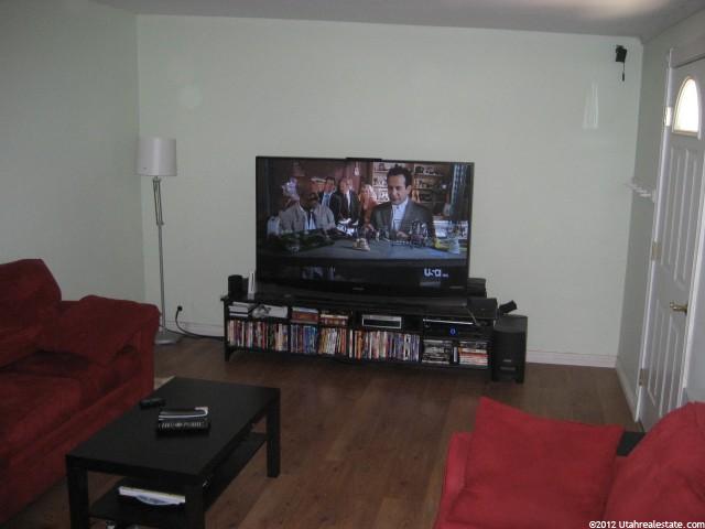 739 E Geranium St, Sandy, UT 84094 — photo 2