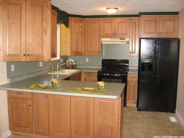 6096 S 2600 W, Roy, UT 84067 — photo 2