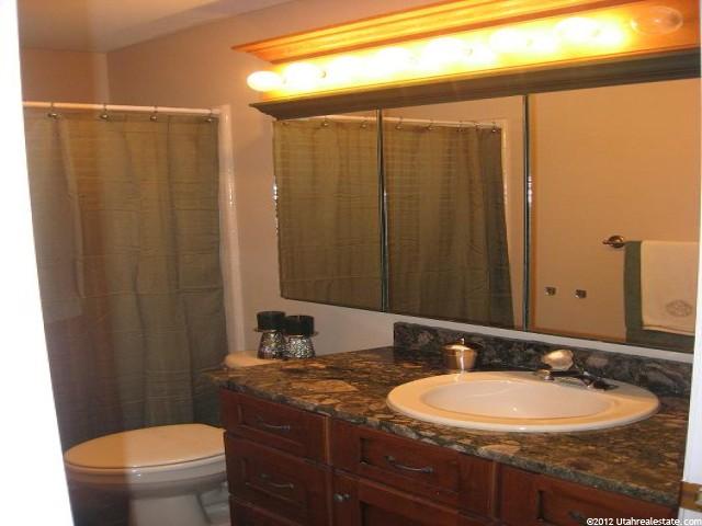 6096 S 2600 W, Roy, UT 84067 — photo 5
