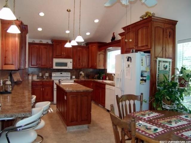 12420 N Edgewood Pl, Deweyville, UT 84309 — photo 2