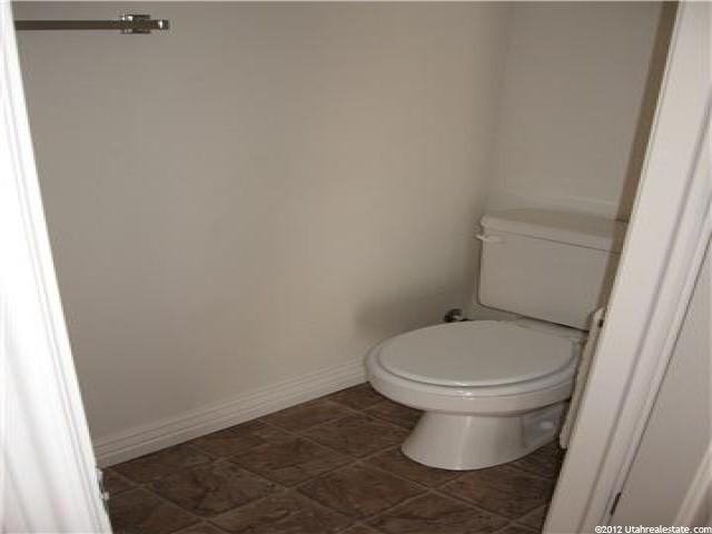 376 W 2000 N, Harrisville, UT 84404 — photo 7