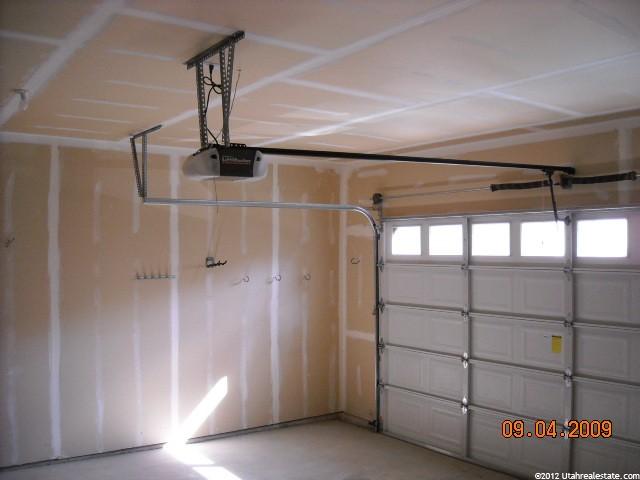 448 Hawthorne Dr, Providence, UT 84332 — photo 9