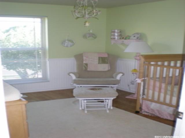 593 E 650 N, Centerville, UT 84014 — photo 9
