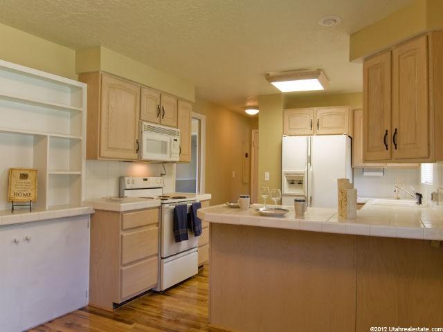 4215 Edgehill Dr, Ogden, UT 84403 — photo 4