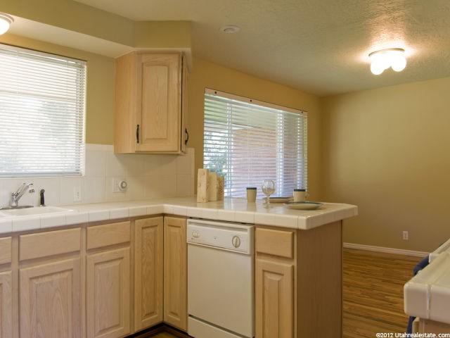 4215 Edgehill Dr, Ogden, UT 84403 — photo 5