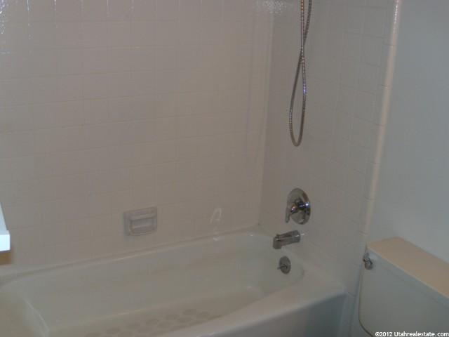 381 W 1500 N, Centerville, UT 84014 — photo 6