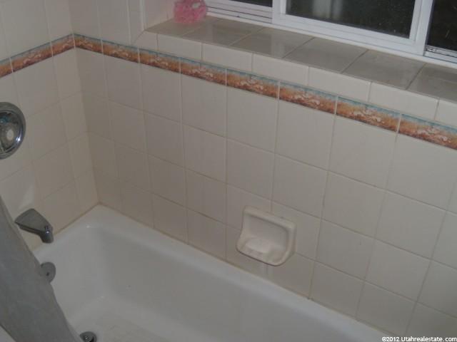 381 W 1500 N, Centerville, UT 84014 — photo 10