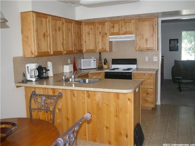 6184 S 1350 E, South Ogden, UT 84405 — photo 4