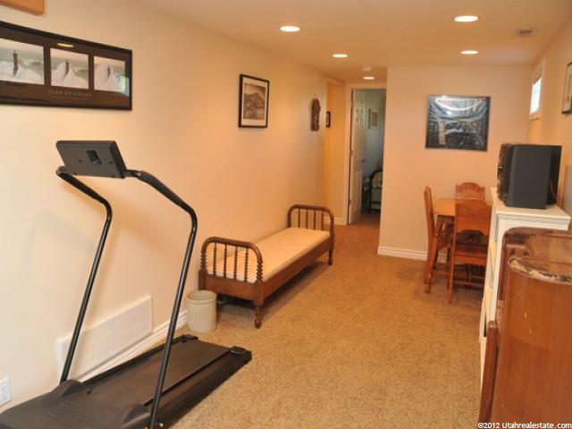 8462 Colene Dr, Sandy, UT 84094 — photo 9