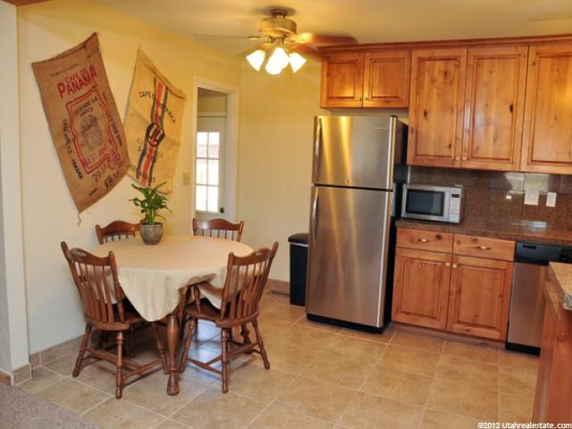 9861 Amber Ln, Sandy, UT 84094 — photo 5