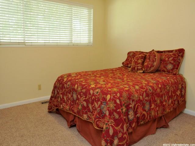 9861 Amber Ln, Sandy, UT 84094 — photo 6