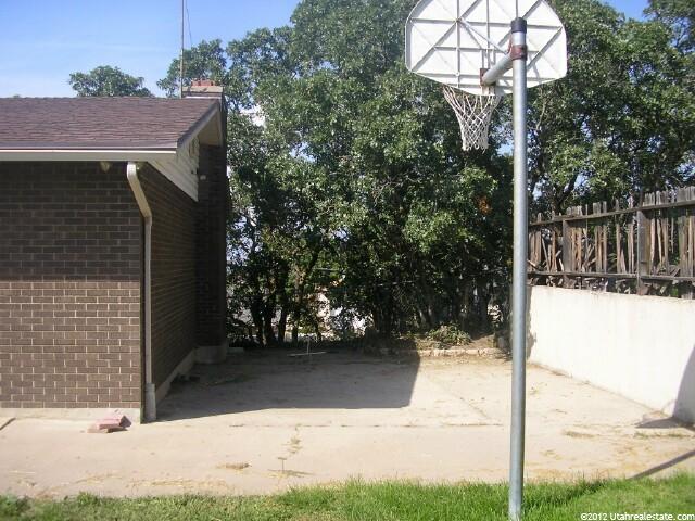 249 E 5100 S, Washington Terrace, UT 84405 — photo 10