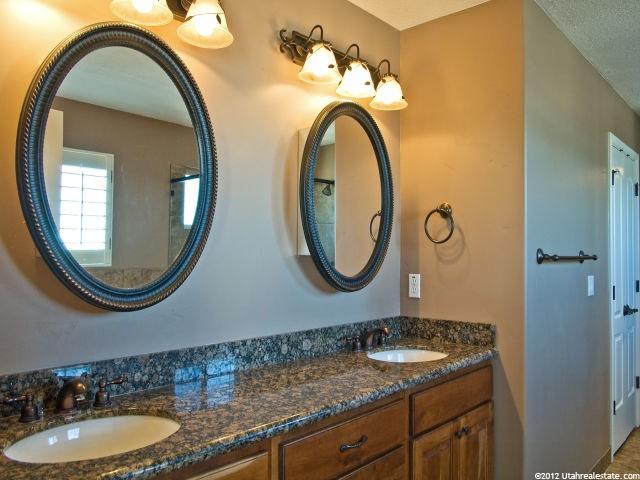 267 E Summer Leaf Dr, Draper, UT 84020 — photo 9