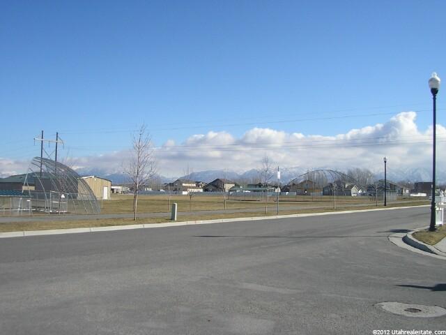 1999 N 1615 W, Clinton, UT 84015 — photo 12