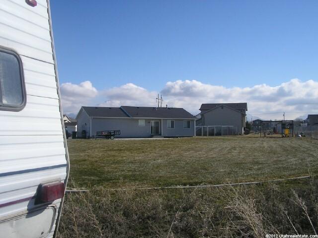 1999 N 1615 W, Clinton, UT 84015 — photo 3