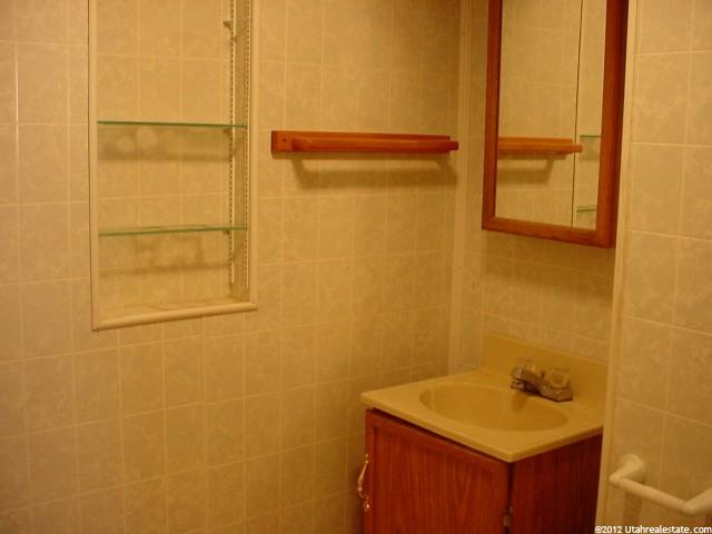 1475 W 1045 S, Clearfield, UT 84015 — photo 7
