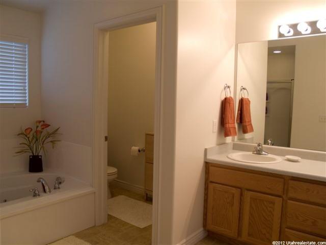 2359 N 880 W, West Bountiful, UT 84087 — photo 12