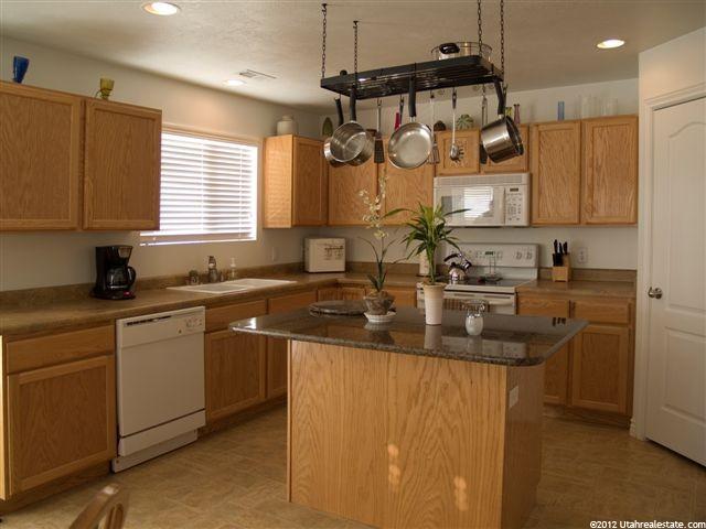 2359 N 880 W, West Bountiful, UT 84087 — photo 7