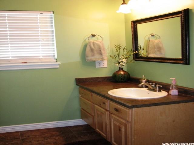 335 W 1520 S, Perry, UT 84302 — photo 9