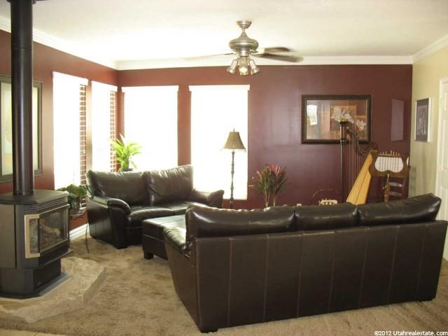 1445 S 200 E, Farmington, UT 84025 — photo 2