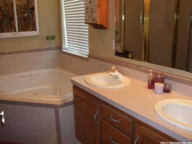 562 N 800 E, Nephi, UT 84648 — photo 6