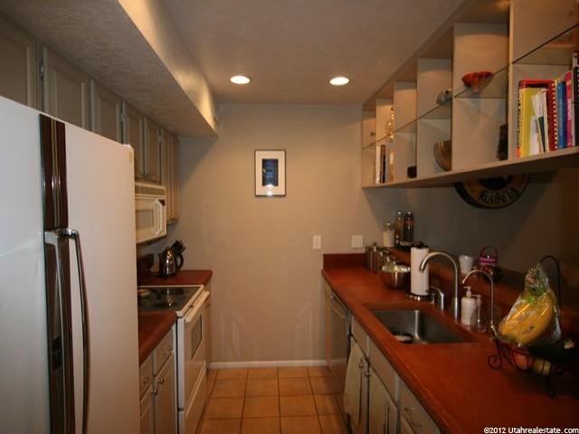 6894 S 800 E, Midvale, UT 84047 — photo 2