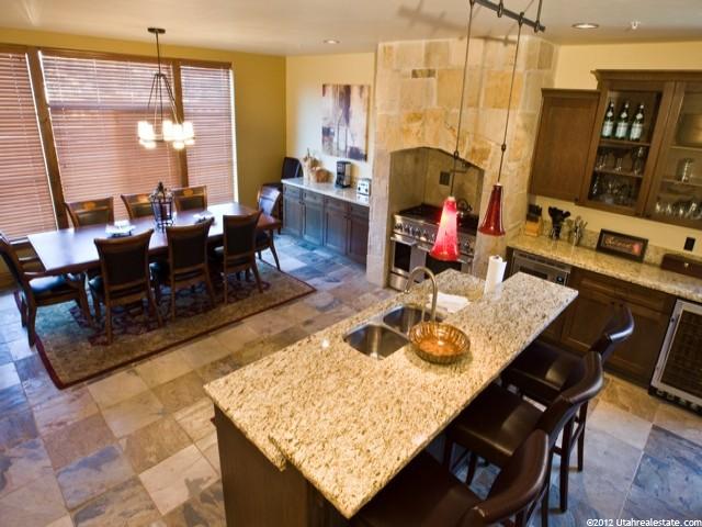 569 E Deer Valley Loop Rd N #6, Deer Valley, UT 84060 — photo 2