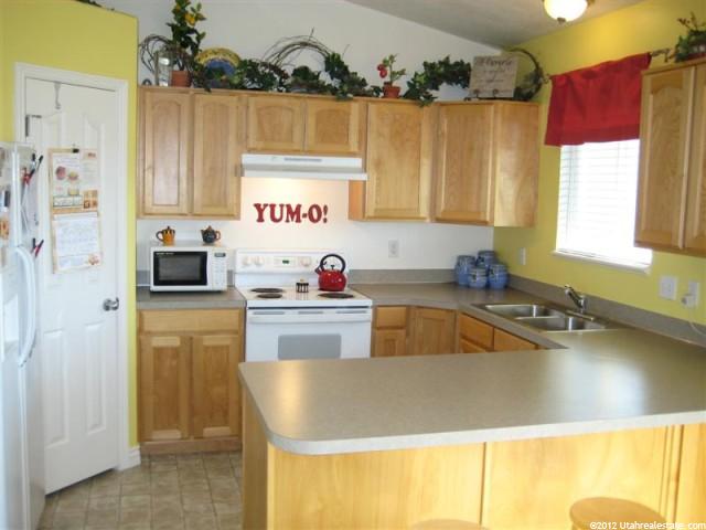 2247 S 50 E, Clearfield, UT 84015 — photo 2