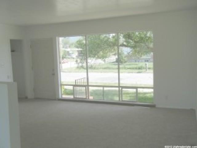 738 Lockwood Dr, Ogden, UT 84404 — photo 3