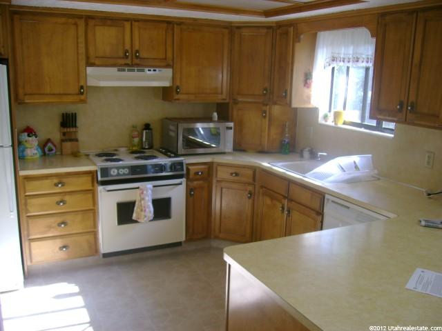 1407 S 700 E, Kaysville, UT 84037 — photo 4