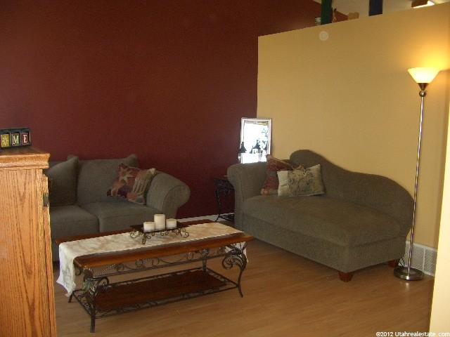 299 W 1800 S, Clearfield, UT 84015 — photo 2