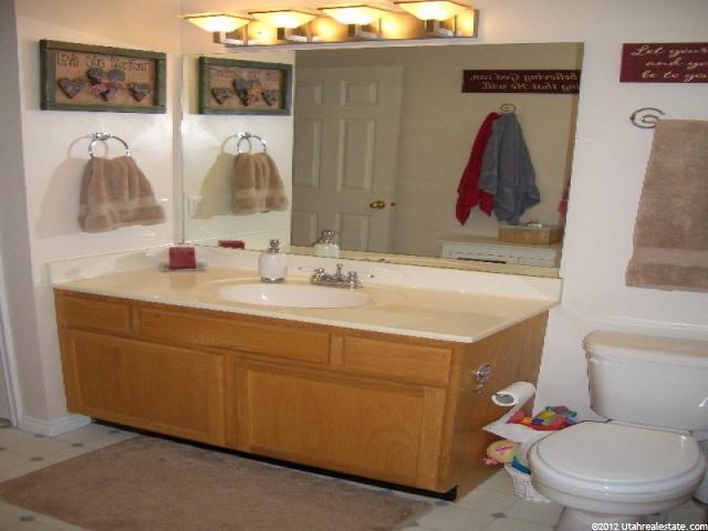 299 W 1800 S, Clearfield, UT 84015 — photo 6