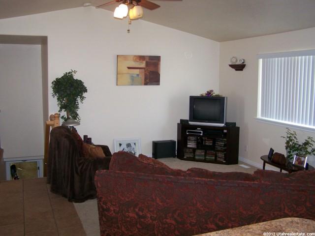 1942 W 4400 S, Roy, UT 84067 — photo 3