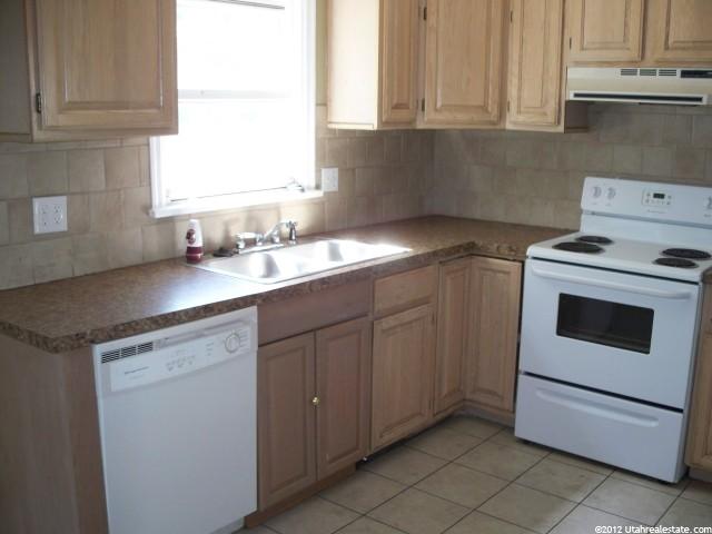 303 Chimes View Dr, Ogden, UT 84405 — photo 3