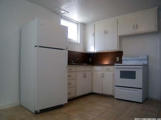 982 E 22nd St, Ogden, UT 84401 — photo 2