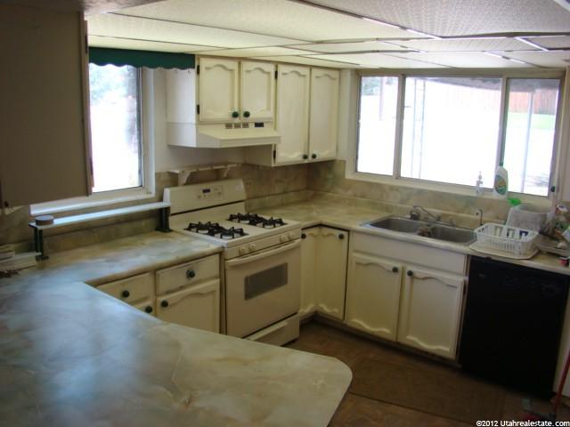 79 W 2300 N, Sunset, UT 84015 — photo 2