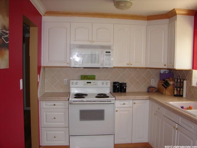 545 Forbes St, Layton, UT 84041 — photo 3