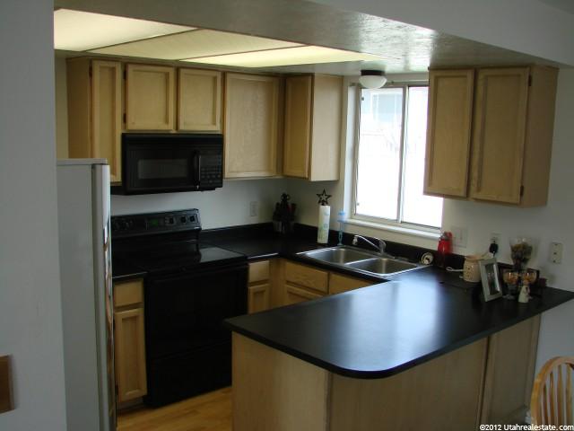 5702 S 4050 W, Roy, UT 84067 — photo 3