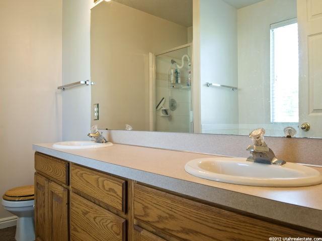 416 S 755 E, Layton, UT 84041 — photo 9