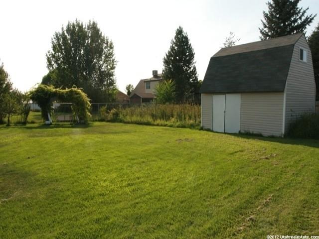 416 S 755 E, Layton, UT 84041 — photo 11
