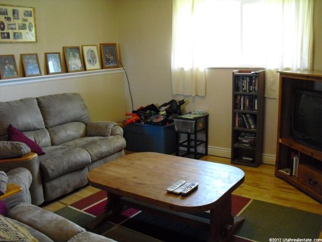 915 E 2850 S, Naples, UT 84078 — photo 8