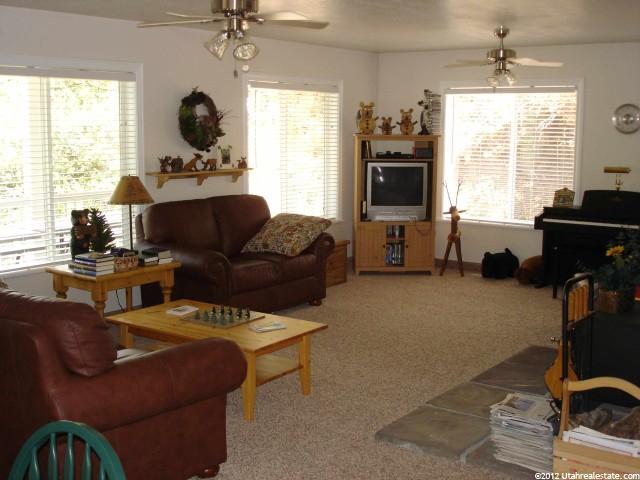 14767 E Austin Cir, Huntsville, UT 84317 — photo 2