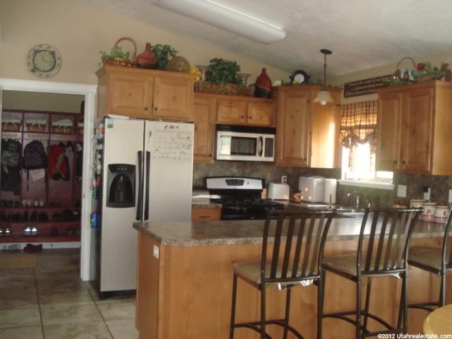 638 W 150 N, Hyrum, UT 84319 — photo 2