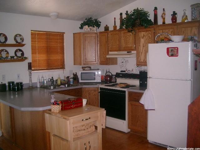 5330 S 2700 W, Roy, UT 84067 — photo 2