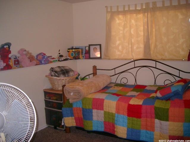 5330 S 2700 W, Roy, UT 84067 — photo 10