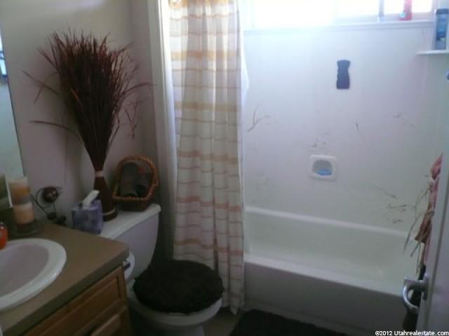 535 E Canyon View Dr, Ogden, UT 84404 — photo 6