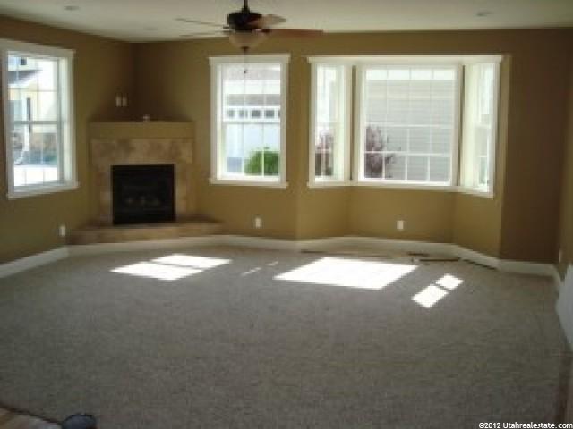 458 Hawthorne Dr, Providence, UT 84332 — photo 2