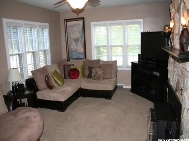 207 E 100 N, Kaysville, UT 84037 — photo 2